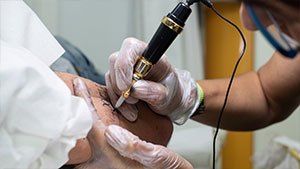 How Deep do You Put the Needle When Tattooing